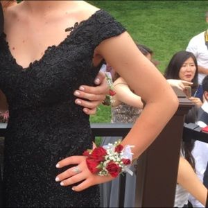 Black prom dress